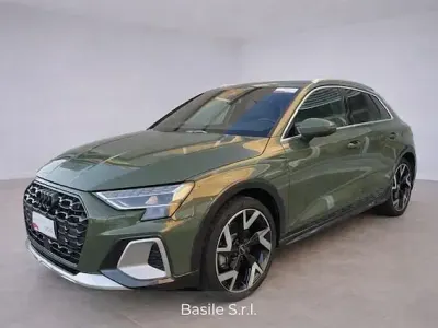 Usata Audi A3 Ambiente 150 CV (110 kW) 2024 Verde Utilitaria