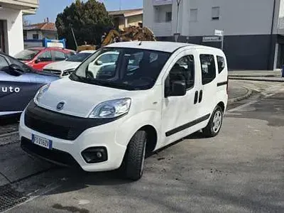 Usata Fiat Qubo Easy 77 CV (56 kW) 2018 Bianco Monovolume
