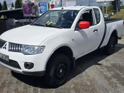 Usata Mitsubishi L200 Invite 136 CV (100 kW) 2010 Pick-up