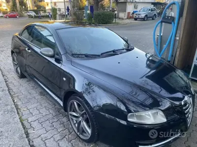 Begagnad Alfa Romeo GT 150 HK (110 kW) 2007 Svart Sportkupé