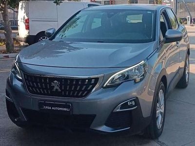 Usata Peugeot 3008 Business-Line 120 CV (88 kW) 2018 Grigio SUV