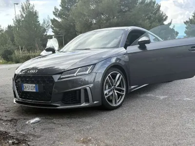 Usata Audi TT Ambiente 245 CV (180 kW) 2023 Grigio Coupé