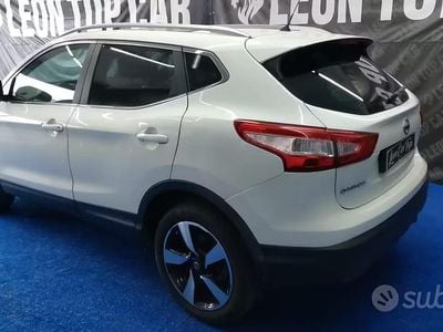 Usata Nissan Qashqai 110 CV (80 kW) 2015 Bianco SUV