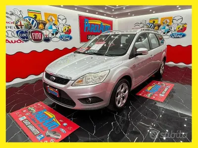 Usata Ford Focus 109 CV (80 kW) 2009 Grigio Station wagon