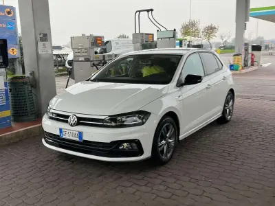 Usata VW Polo Sportline 90 CV (66 kW) 2021 Bianco Utilitaria