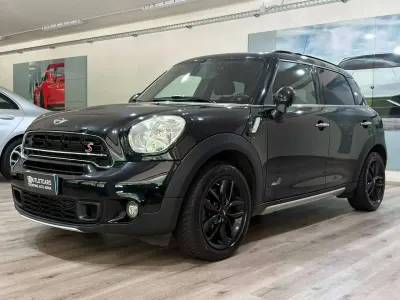 Usata Mini Cooper SD Countryman Business 143 CV (105 kW) 2015 Nero SUV