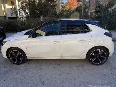Usata Opel Corsa 75 CV (55 kW) 2021 Bianco Utilitaria