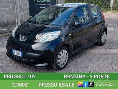 Usata Peugeot 107 68 CV (50 kW) 2008 Nero Utilitaria