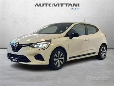 Usata Renault Clio V Equilibre 101 CV (74 kW) 2023 Bianco Berlina