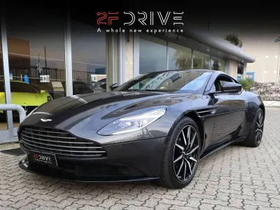 Usata Aston Martin DB11 639 CV (469 kW) 2017 Grigio Coupé