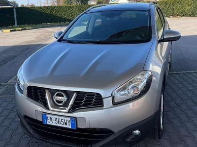 Usado Nissan Qashqai N-TEC 131 CV (96 kW) 2012 Gris SUV