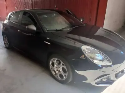 Usata Alfa Romeo Giulietta Sprint 150 CV (110 kW) 2015 Nero Utilitaria