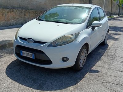 usata Ford Fiesta 1.4 benzina GPL con testata da fare