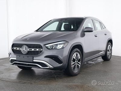 Grigio Usata 2024 Mercedes 200 Advanced SUV | 37.890 € (Ottimo prezzo)