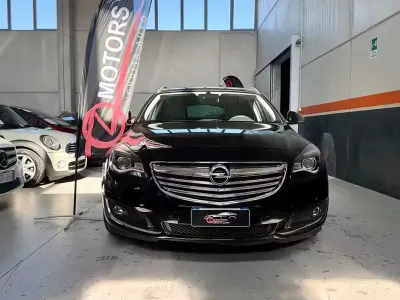 Usata Opel Insignia Cosmo 140 CV (102 kW) 2015 Nero Station wagon