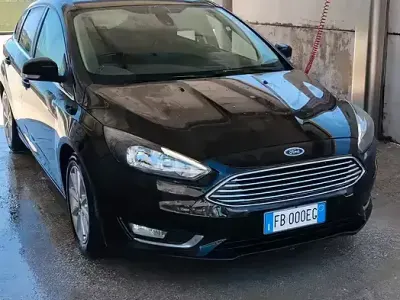 Usata Ford Focus Titanium 95 CV (69 kW) 2015 Nero Berlina