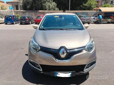 Usata Renault Captur 90 CV (66 kW) 2015 Grigio SUV