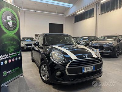 Usata Mini ONE 74 CV (54 kW) 2015 Nero Utilitaria
