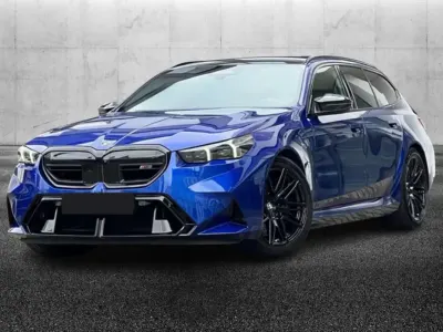 Usata BMW M5 727 CV (534 kW) 2025 Blu/azzurro Station wagon