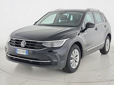 Usata VW Tiguan Life 150 CV (110 kW) 2023 Nero SUV