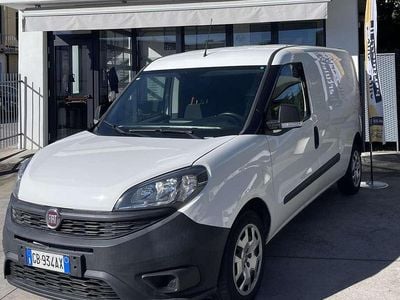 Usata Fiat Doblò Lounge 120 CV (88 kW) 2020 Bianco Monovolume