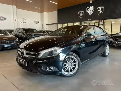 Usata Mercedes A180 109 CV (80 kW) 2014 Nero Berlina