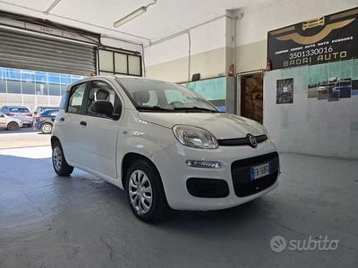 Usata Fiat Panda Lounge 95 CV (69 kW) 2015 Bianco Utilitaria