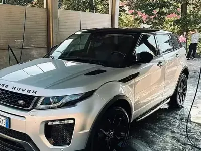 Usata Land Rover Range Rover evoque 179 CV (131 kW) 2016 Grigio SUV