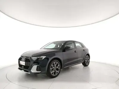 Usata Audi A1 Admired 110 CV (80 kW) 2022 Blu firmamento metallizzato SUV