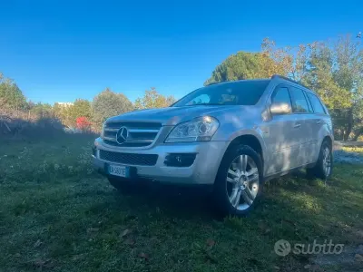 Usata Mercedes GL420 306 CV (225 kW) 2009 Grigio SUV