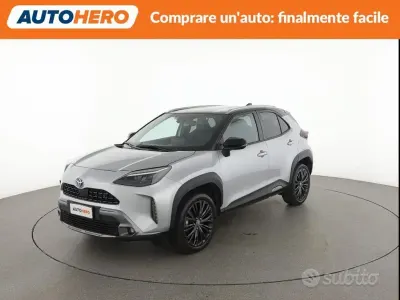Usata Toyota Yaris Cross 92 CV (67 kW) 2022 Grigio SUV