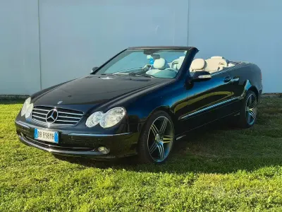 Käytetty Mercedes CLK320 Avantgarde 218 HP (160 kW) 2003 Musta Avoauto