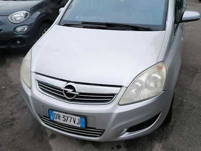 Usata Opel Zafira 150 CV (110 kW) 2008 Monovolume