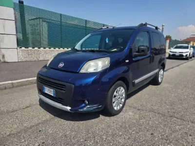 Usata Fiat Qubo Trekking 95 CV (69 kW) 2013 Blu/azzurro Monovolume
