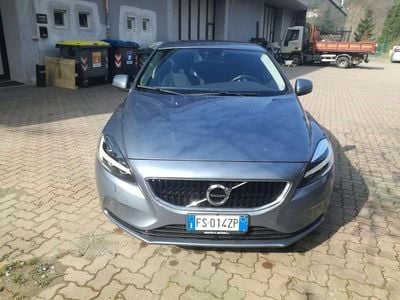 Occasion Volvo V40 Business Edition 122 ch (89 kW) 2018 Gris Berline