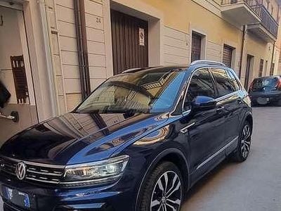 Usata VW Tiguan R-line 190 CV (139 kW) 2017 Blu SUV