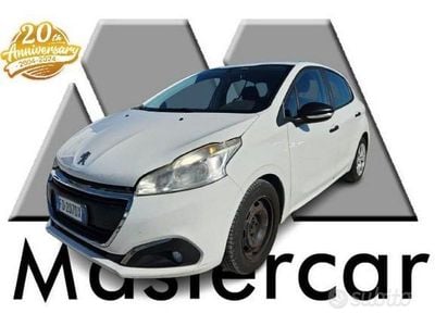 Usata Peugeot 208 Active 75 CV (55 kW) 2016 Bianco Utilitaria