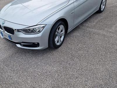 Usata BMW 316 Sport Line 116 CV (85 kW) 2013 Bianco Station wagon