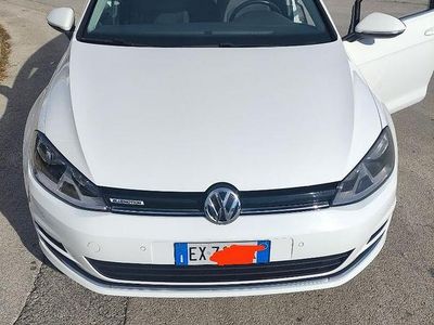 Usata VW Golf VII 110 CV (80 kW) 2014 Bianco Station wagon