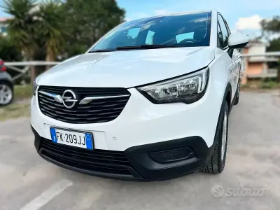 Usata Opel Crossland Innovation 75 CV (55 kW) 2017 Bianco SUV