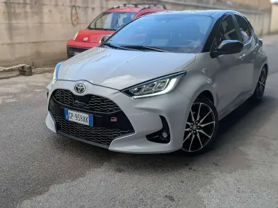 Usata Toyota Yaris Hybrid Sport 92 CV (67 kW) 2023 Other Berlina