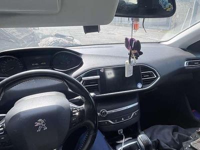 Begagnad Peugeot 308 Access 110 HK (80 kW) 2017 Sedan