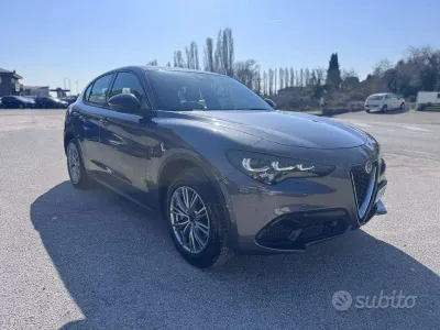 Usata Alfa Romeo Stelvio Super 210 CV (154 kW) 2023 Grigio SUV