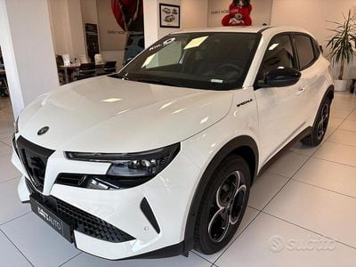 Nuova Alfa Romeo GT Junior Edizione Speciale 136 CV (100 kW) 2025 Bianco SUV