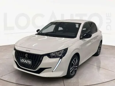 Usata Peugeot 208 Allure 101 CV (74 kW) 2023 Bianco Utilitaria