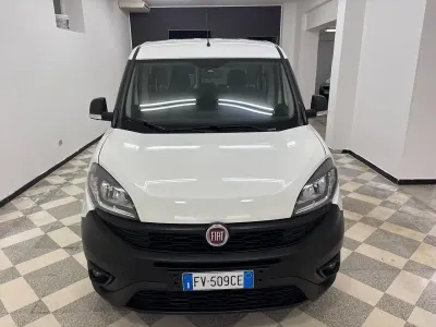 Usata Fiat Doblò 95 CV (69 kW) 2019 Bianco Monovolume