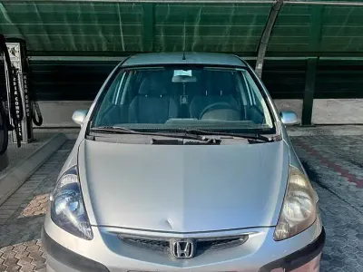 Usata Honda Jazz 78 CV (57 kW) 2002 Grigio Utilitaria