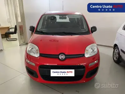Usata Fiat Panda Easy 69 CV (50 kW) 2021 Rosso Utilitaria