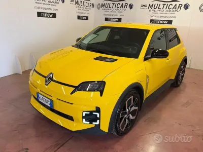 Brugt Renault 5 E-Tech Urban 77 kW (106 HK) 2025 Gul Sedan