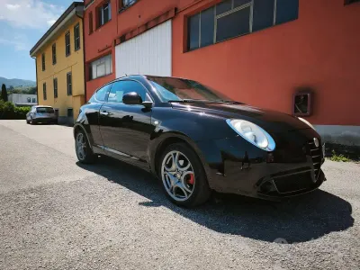 Usata Alfa Romeo MiTo 120 CV (88 kW) 2010 Nero Utilitaria
